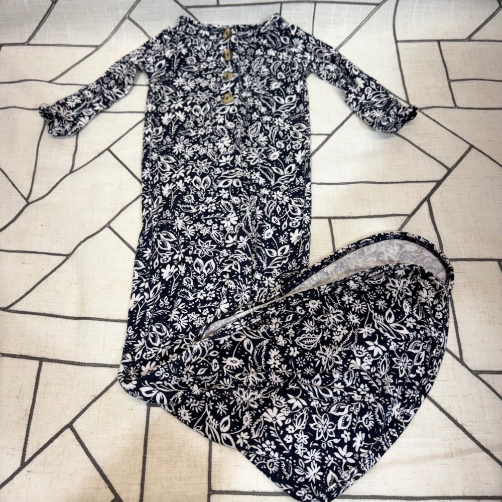 Lou Lou and Company Knotted‎ Gown Newborn Navy White Floral Henley Long Sleeve